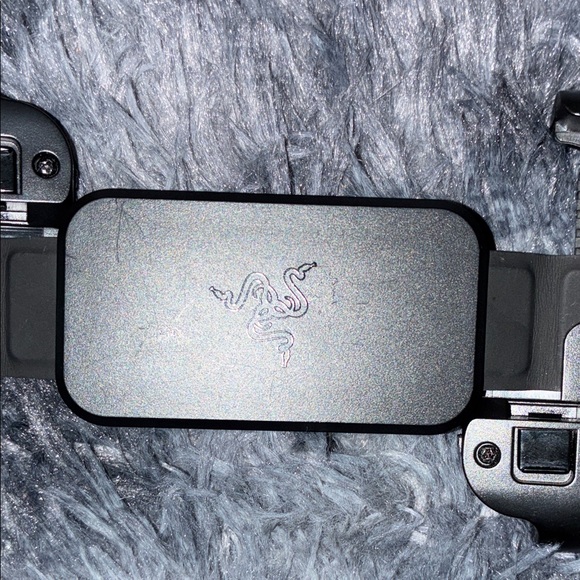 Razor Android Phone Gaming Device - Picture 7 of 9